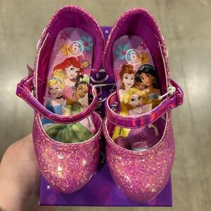 ✨BNWT - Disney Princess Toddler Girls Dress Shoes - size 6T & 7T✨
